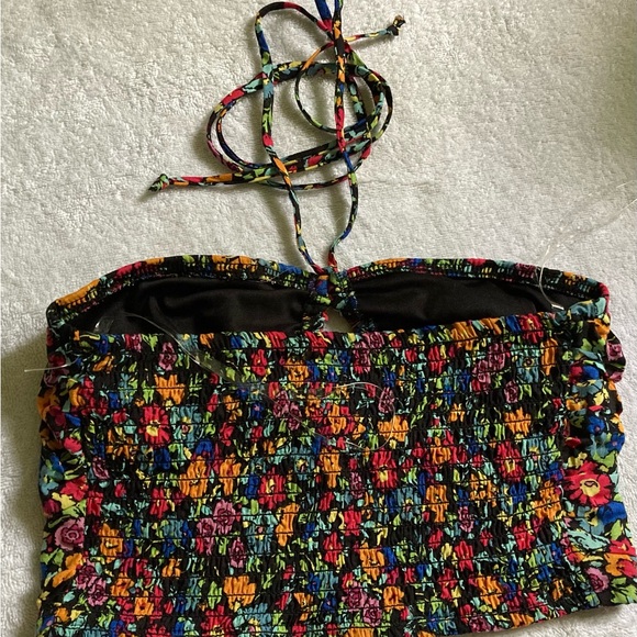 Top  de flores. Talla xs - Picture 2 of 3